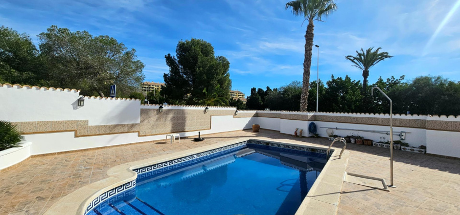 Orihuela Costa, Alicante, 4 Bedrooms Bedrooms, ,3 BathroomsBathrooms,Villa,Resale,0,7563299080061509