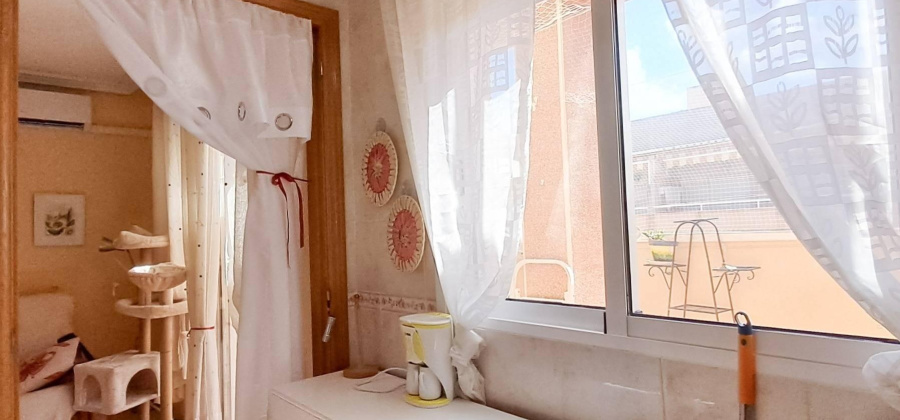 Torrevieja, Alicante, 2 Bedrooms Bedrooms, ,1 BathroomBathrooms,Apartment,Resale,0,75632216382277232