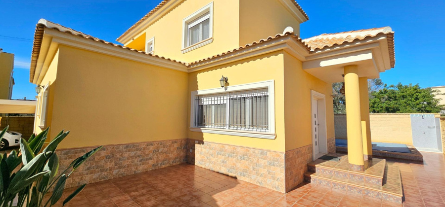 San Fulgencio, Alicante, 3 Bedrooms Bedrooms, ,2 BathroomsBathrooms,Villa,Resale,0,75632427370777232