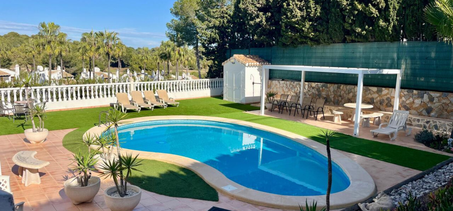 Villamartin, Alicante, 4 Bedrooms Bedrooms, ,2 BathroomsBathrooms,Villa,Resale,0,9069091878357056