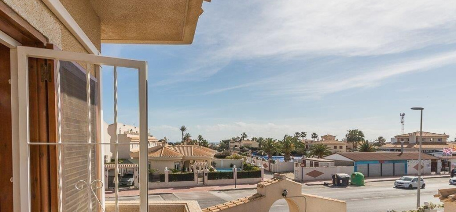 Torrevieja, Alicante, 3 Bedrooms Bedrooms, ,1 BathroomBathrooms,Apartment,Resale,0,75632293452363456