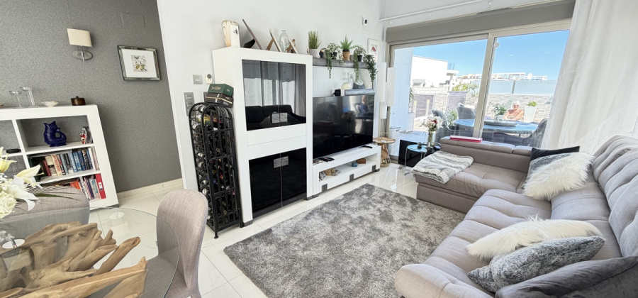 Villamartin, Alicante, 3 Bedrooms Bedrooms, ,2 BathroomsBathrooms,Villa,Resale,0,103186360828676944