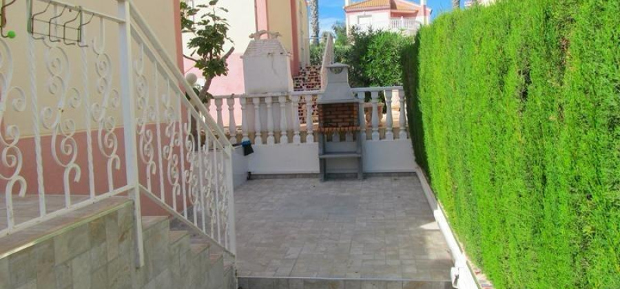 Torrevieja, Alicante, 3 Bedrooms Bedrooms, ,2 BathroomsBathrooms,Villa,Resale,0,7563270138569592