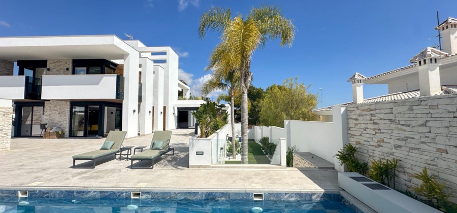 Villamartin, Alicante, 4 Bedrooms Bedrooms, ,6 BathroomsBathrooms,Villa,Resale,0,103186288087824336