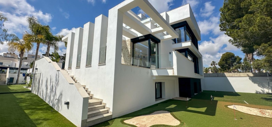 Villamartin, Alicante, 4 Bedrooms Bedrooms, ,6 BathroomsBathrooms,Villa,Resale,0,103186288087824336