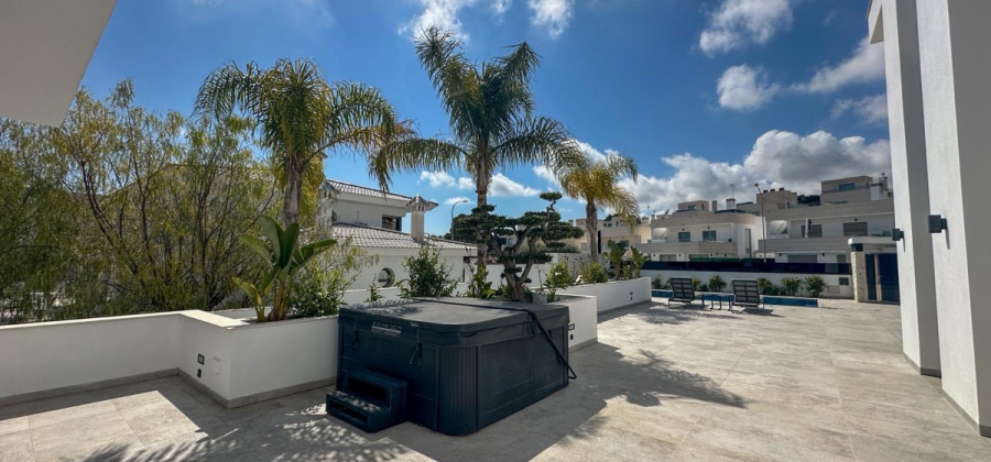 Villamartin, Alicante, 4 Bedrooms Bedrooms, ,6 BathroomsBathrooms,Villa,Resale,0,103186288087824336