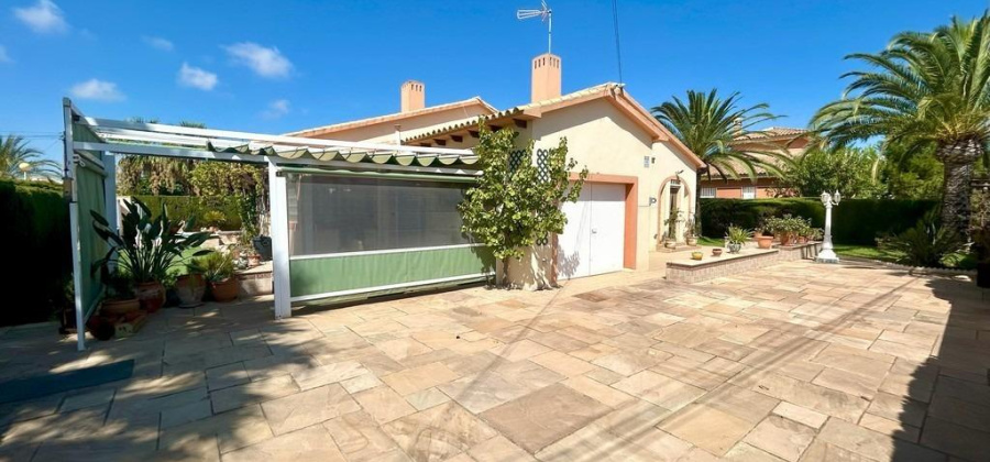 Orihuela Costa, Alicante, 3 Bedrooms Bedrooms, ,3 BathroomsBathrooms,Villa,Resale,0,6594579312377493