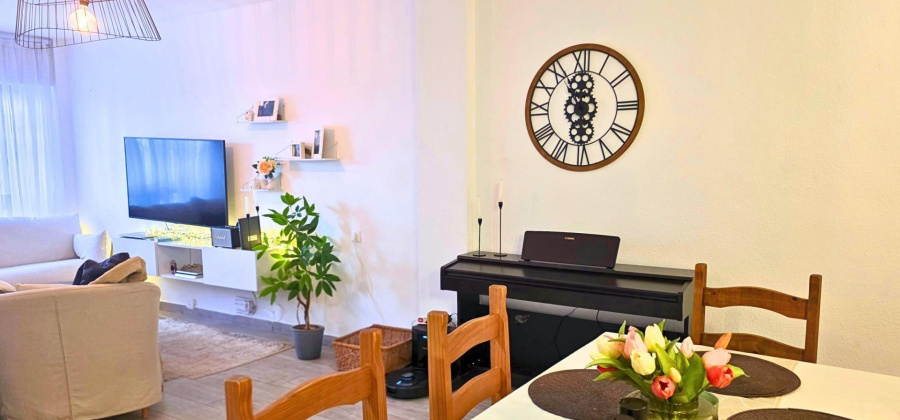 Torrevieja, Alicante, 3 Bedrooms Bedrooms, ,1 BathroomBathrooms,Apartment,Resale,0,75632108809644496