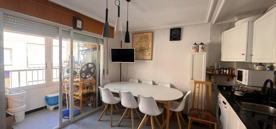 Torrevieja, Alicante, 2 Bedrooms Bedrooms, ,1 BathroomBathrooms,Apartment,Resale,0,75632212719622576