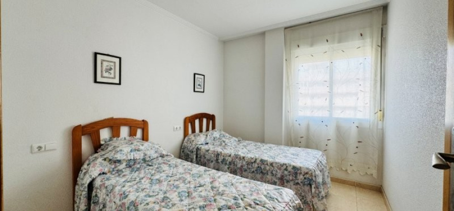 Torrevieja, Alicante, 2 Bedrooms Bedrooms, ,1 BathroomBathrooms,Apartment,Resale,0,291685207626672320