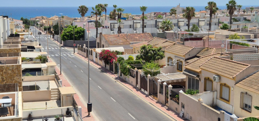 Torrevieja, Alicante, 4 Bedrooms Bedrooms, ,3 BathroomsBathrooms,Villa,Resale,0,7563278723189634