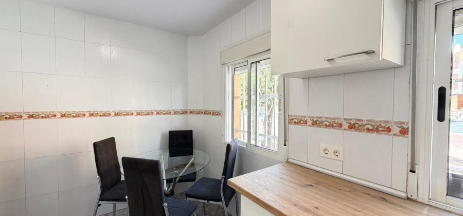 Torrevieja, Alicante, 2 Bedrooms Bedrooms, ,1 BathroomBathrooms,Apartment,Resale,0,75632104742541392