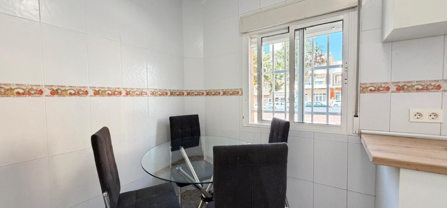Torrevieja, Alicante, 2 Bedrooms Bedrooms, ,1 BathroomBathrooms,Apartment,Resale,0,75632104742541392