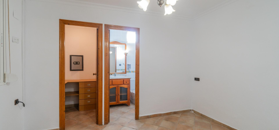 Torrevieja, Alicante, 4 Bedrooms Bedrooms, ,2 BathroomsBathrooms,Villa,Resale,0,75632233574540736