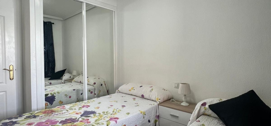 Torrevieja, Alicante, 2 Bedrooms Bedrooms, ,1 BathroomBathrooms,Apartment,Resale,0,75632285754836064