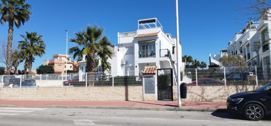 Torrevieja, Alicante, 2 Bedrooms Bedrooms, ,1 BathroomBathrooms,Bungalow,Resale,0,271160241325745824