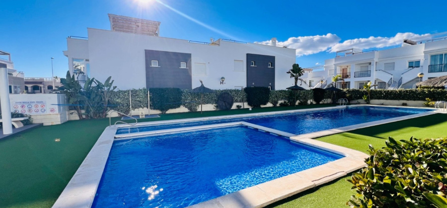 Torrevieja, Alicante, 2 Bedrooms Bedrooms, ,1 BathroomBathrooms,Bungalow,Resale,0,271160241325745824