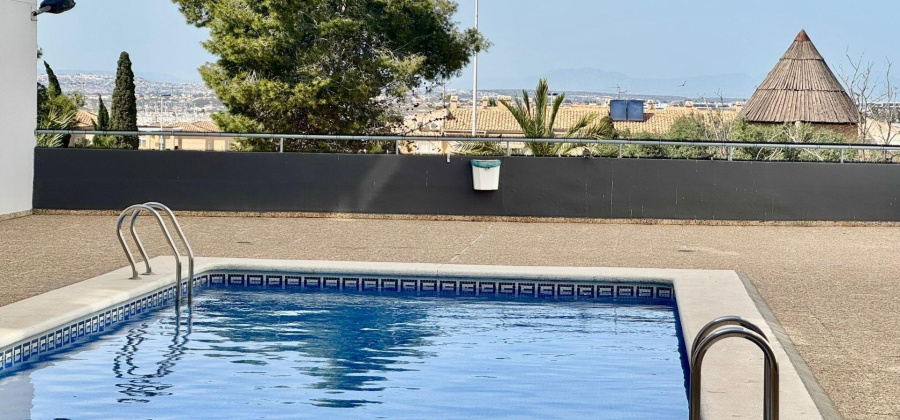 Torrevieja, Alicante, 2 Bedrooms Bedrooms, ,1 BathroomBathrooms,Apartment,Resale,0,75632285121888864