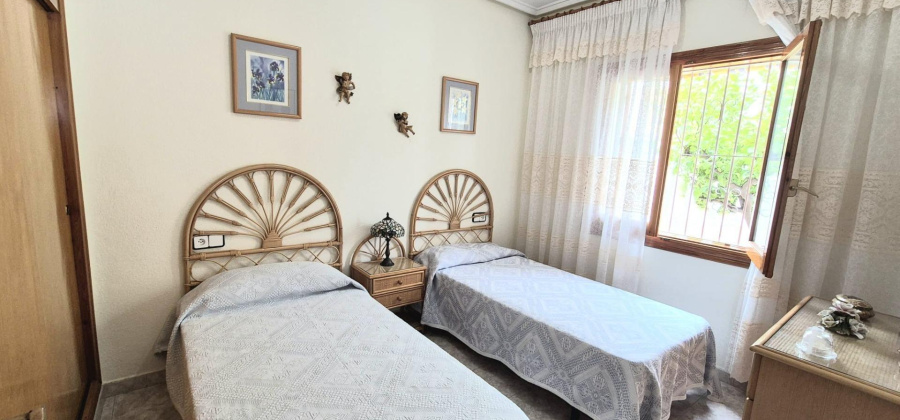 Torrevieja, Alicante, 3 Bedrooms Bedrooms, ,2 BathroomsBathrooms,Villa,Resale,0,75632640864798624