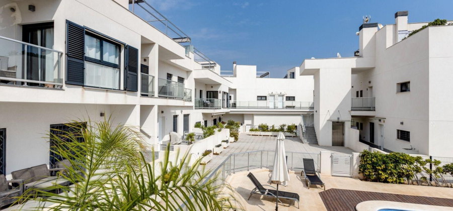 Torrevieja, Alicante, 2 Bedrooms Bedrooms, ,1 BathroomBathrooms,Apartment,Resale,0,75632174068325184