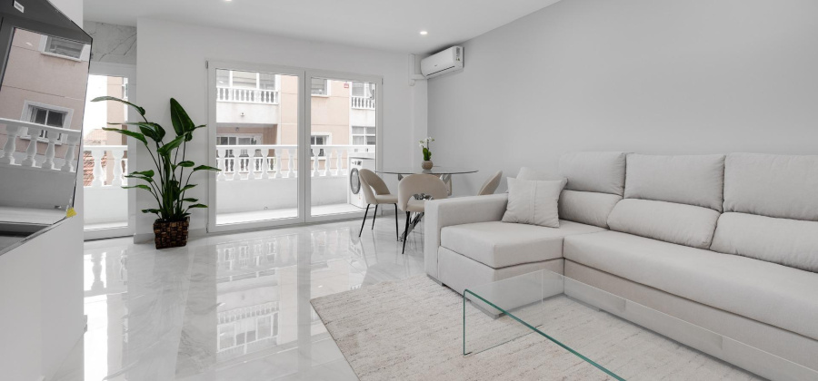 Torrevieja, Alicante, 3 Bedrooms Bedrooms, ,2 BathroomsBathrooms,Apartment,Resale,0,75632439033844832