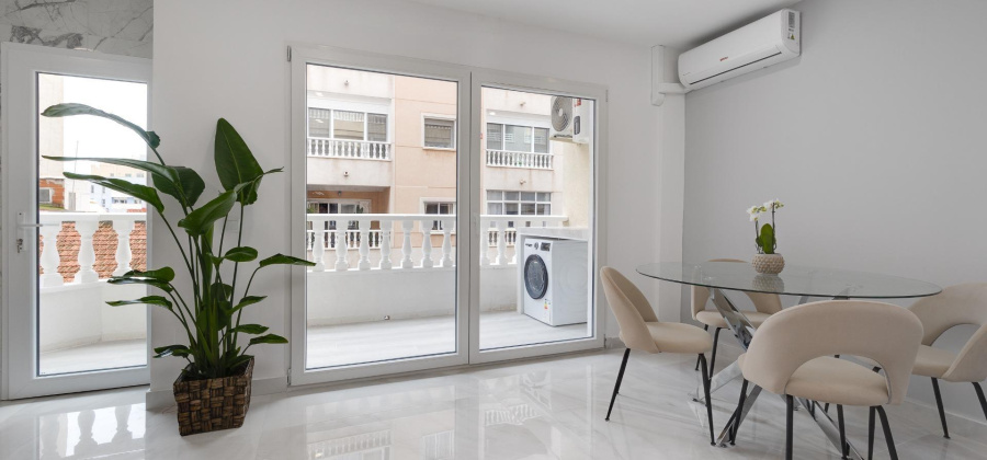 Torrevieja, Alicante, 3 Bedrooms Bedrooms, ,2 BathroomsBathrooms,Apartment,Resale,0,75632439033844832