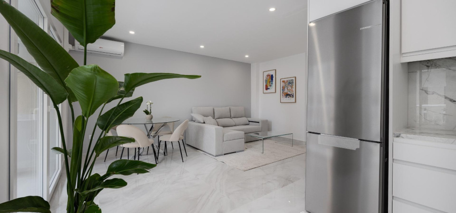 Torrevieja, Alicante, 3 Bedrooms Bedrooms, ,2 BathroomsBathrooms,Apartment,Resale,0,75632439033844832