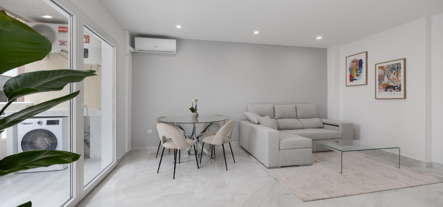 Torrevieja, Alicante, 3 Bedrooms Bedrooms, ,2 BathroomsBathrooms,Apartment,Resale,0,75632439033844832