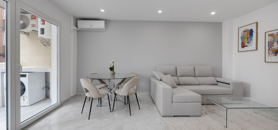 Torrevieja, Alicante, 3 Bedrooms Bedrooms, ,2 BathroomsBathrooms,Apartment,Resale,0,75632439033844832