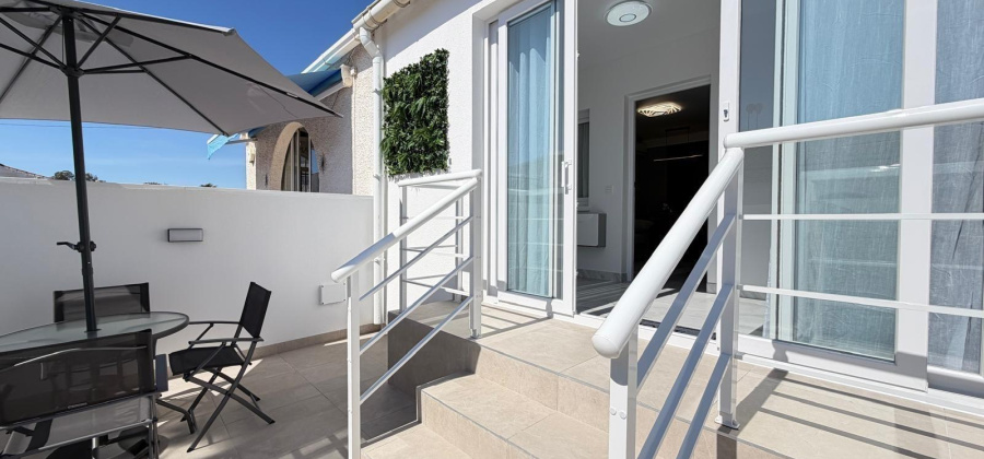 Torrevieja, Alicante, 2 Bedrooms Bedrooms, ,1 BathroomBathrooms,Townhouse,Resale,0,7563270635700832