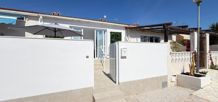 Torrevieja, Alicante, 2 Bedrooms Bedrooms, ,1 BathroomBathrooms,Townhouse,Resale,0,7563270635700832