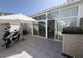 Villamartin, Alicante, 2 Bedrooms Bedrooms, ,1 BathroomBathrooms,Bungalow,Resale,0,103186176923465824