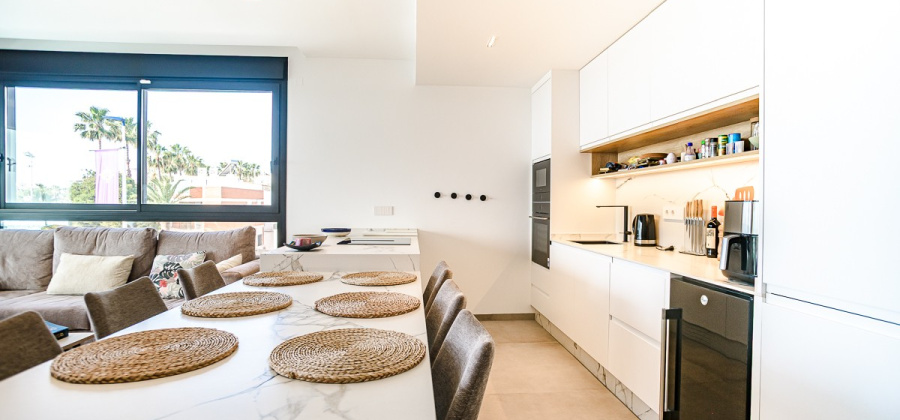 Murcia, 3 Bedrooms Bedrooms, ,2 BathroomsBathrooms,Apartment,Resale,0,103536375592732544