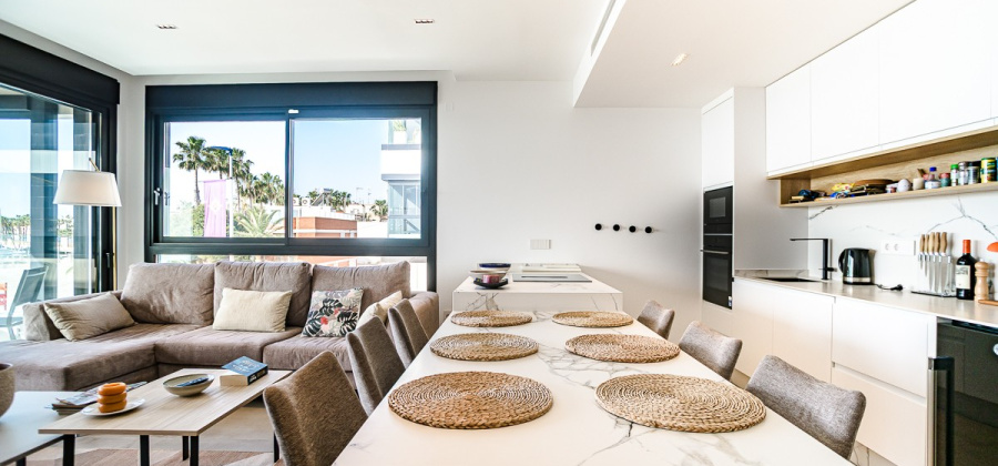 Murcia, 3 Bedrooms Bedrooms, ,2 BathroomsBathrooms,Apartment,Resale,0,103536375592732544