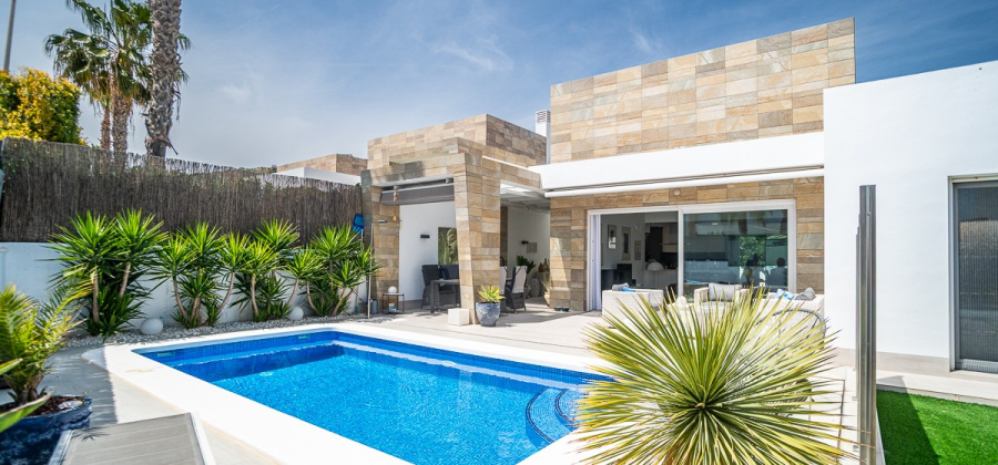 Algorfa, Alicante, 3 Bedrooms Bedrooms, ,2 BathroomsBathrooms,Villa,Resale,0,103536148284938576