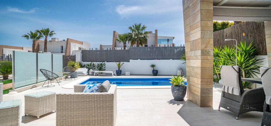 Algorfa, Alicante, 3 Bedrooms Bedrooms, ,2 BathroomsBathrooms,Villa,Resale,0,103536148284938576