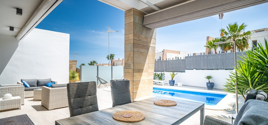 Algorfa, Alicante, 3 Bedrooms Bedrooms, ,2 BathroomsBathrooms,Villa,Resale,0,103536148284938576