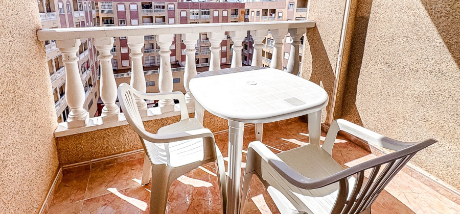 Torrevieja, Alicante, 2 Bedrooms Bedrooms, ,1 BathroomBathrooms,Apartment,Resale,0,103536247118452176