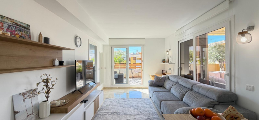 Torrevieja, Alicante, 2 Bedrooms Bedrooms, ,2 BathroomsBathrooms,Apartment,Resale,0,75632139055093952