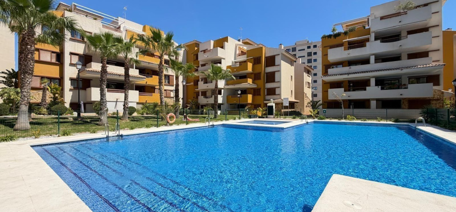 Torrevieja, Alicante, 2 Bedrooms Bedrooms, ,2 BathroomsBathrooms,Apartment,Resale,0,75632139055093952