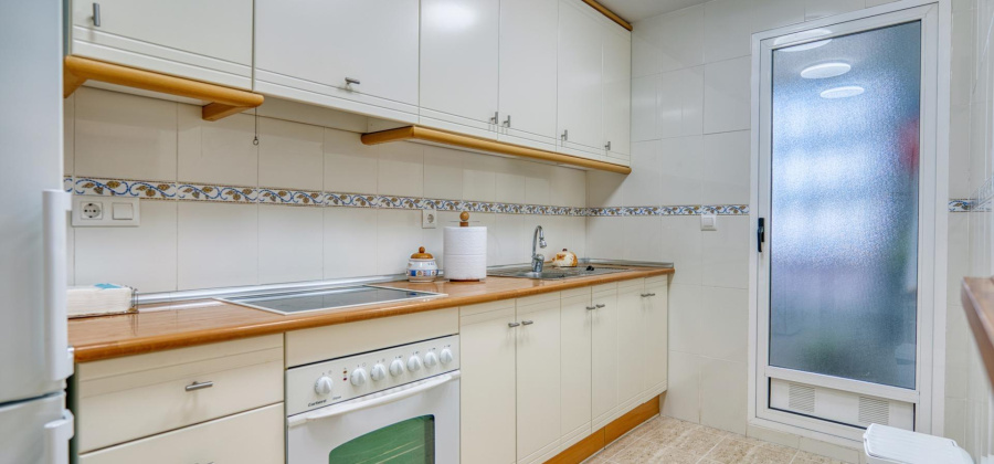 Torrevieja, Alicante, 3 Bedrooms Bedrooms, ,2 BathroomsBathrooms,Apartment,Resale,0,75632207659444400