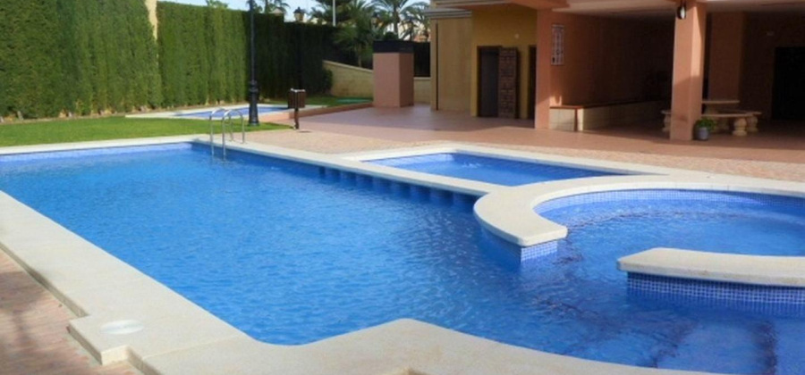 Torrevieja, Alicante, 4 Bedrooms Bedrooms, ,2 BathroomsBathrooms,Townhouse,Resale,0,75632577948972224