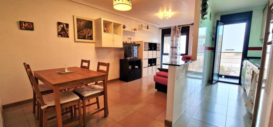 Torrevieja, Alicante, 2 Bedrooms Bedrooms, ,1 BathroomBathrooms,Apartment,Resale,0,7563287532557398