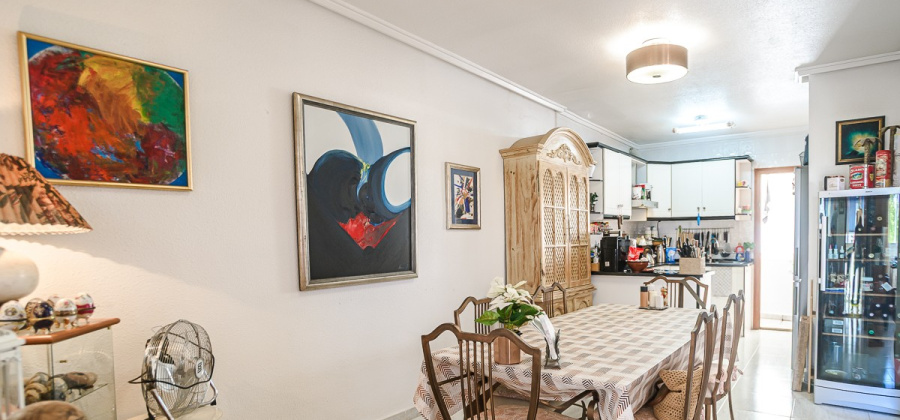 Alicante, Alicante, 4 Bedrooms Bedrooms, ,2 BathroomsBathrooms,Apartment,Resale,0,103536238510365392