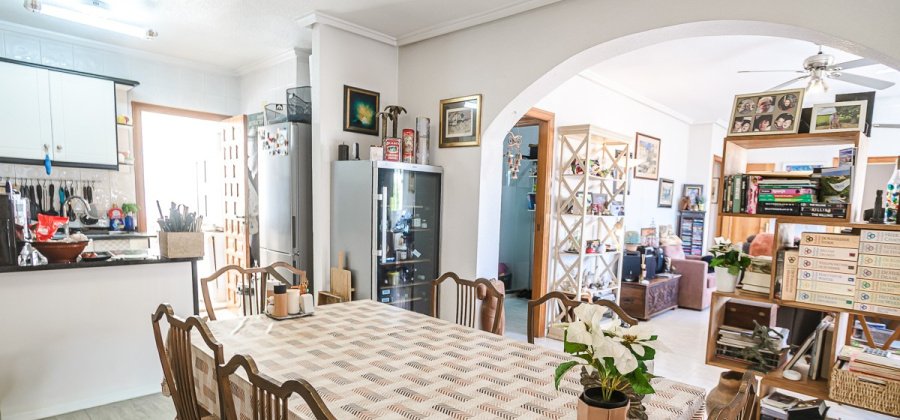 Alicante, Alicante, 4 Bedrooms Bedrooms, ,2 BathroomsBathrooms,Apartment,Resale,0,103536238510365392