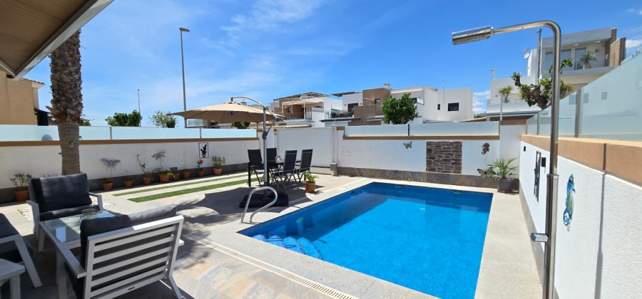 Pilar de la Horadada *, Alicante *, 3 Bedrooms Bedrooms, ,2 BathroomsBathrooms,Villa,Resale,0,9996874143843248