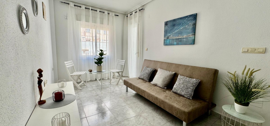 Torrevieja, Alicante, 2 Bedrooms Bedrooms, ,3 BathroomsBathrooms,Apartment,Resale,0,7563277703699026