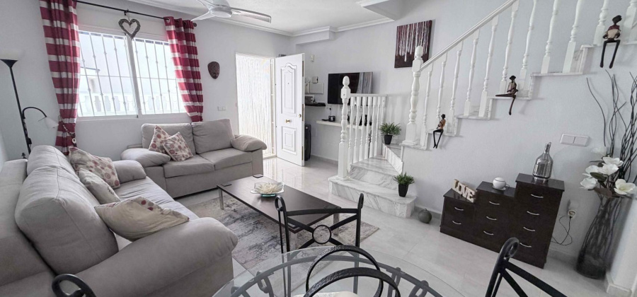 Orihuela Costa, Alicante, 3 Bedrooms Bedrooms, ,2 BathroomsBathrooms,Townhouse,Resale,0,75632274981153136