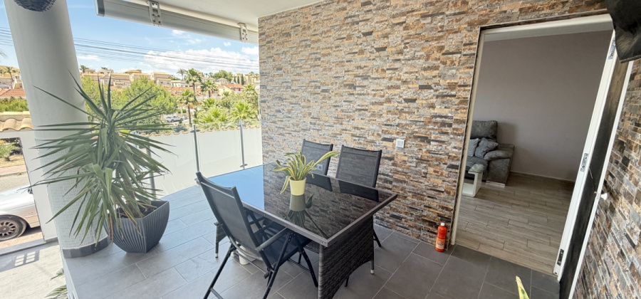 Villamartin, Alicante, 3 Bedrooms Bedrooms, ,2 BathroomsBathrooms,Villa,Resale,0,103186212087646672