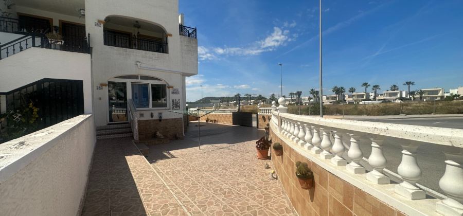 Orihuela, Alicante, 2 Bedrooms Bedrooms, ,1 BathroomBathrooms,Apartment,Resale,0,271160380500035136